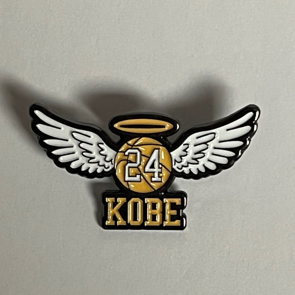 Kobe 24 Angel Wings Hat Pin Pins Streetwear Hats Bag Basketball Fitted New Era